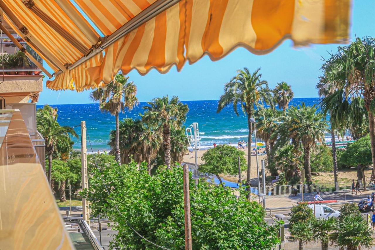 Aquarium - Only Families Apartment Cambrils Exterior photo