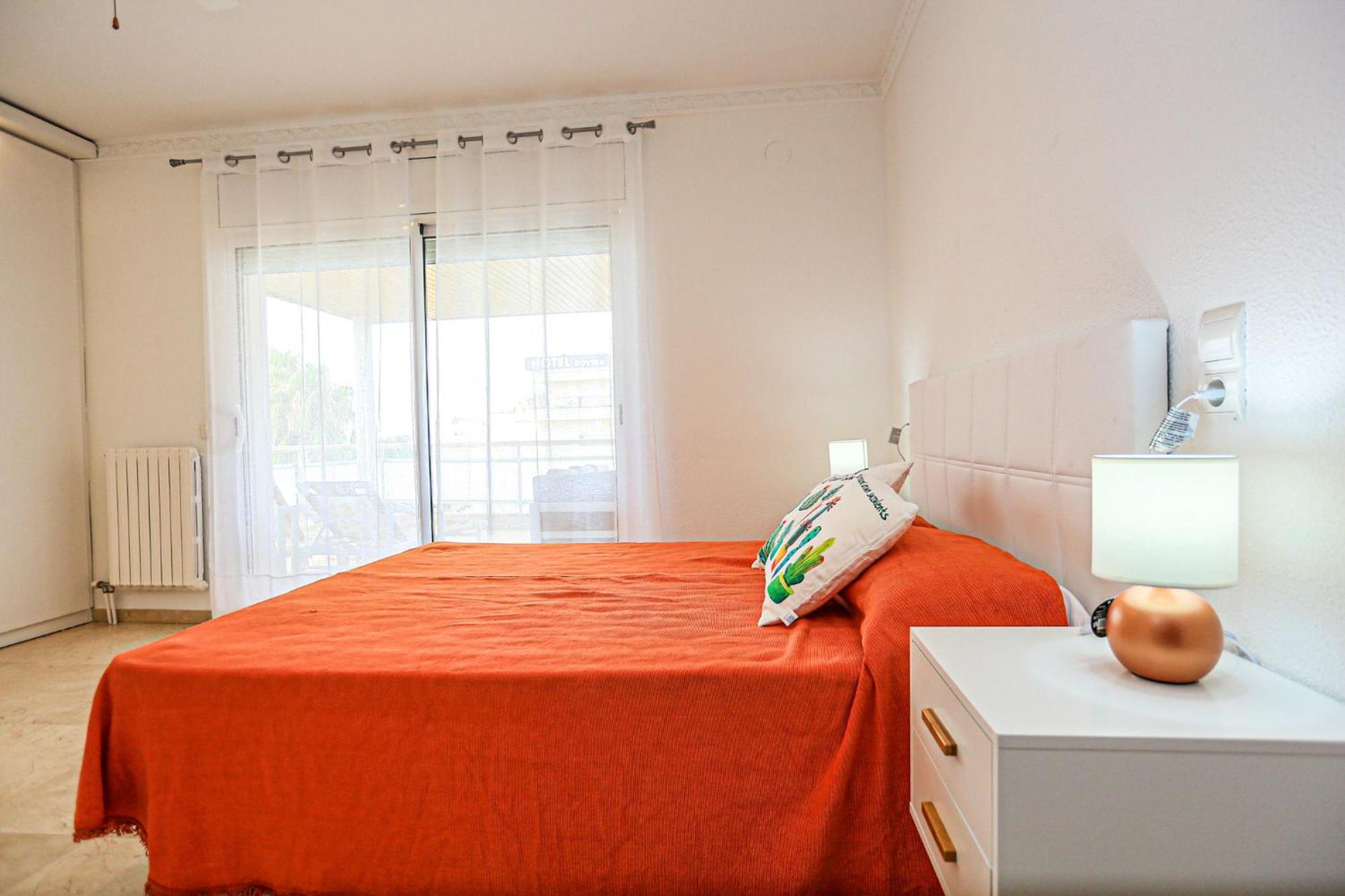 Aquarium - Only Families Apartment Cambrils Exterior photo