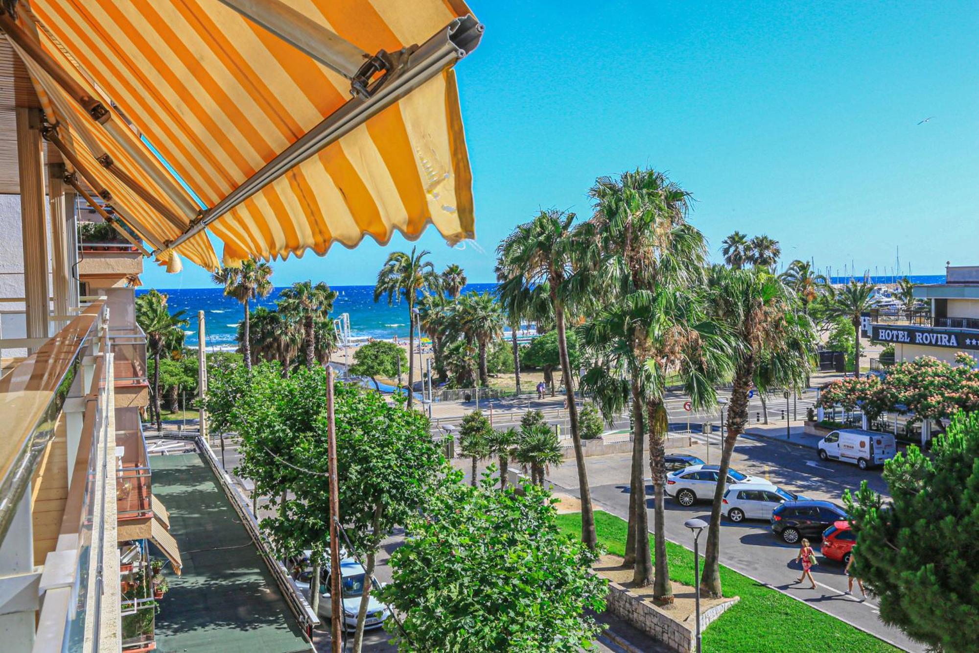 Aquarium - Only Families Apartment Cambrils Exterior photo